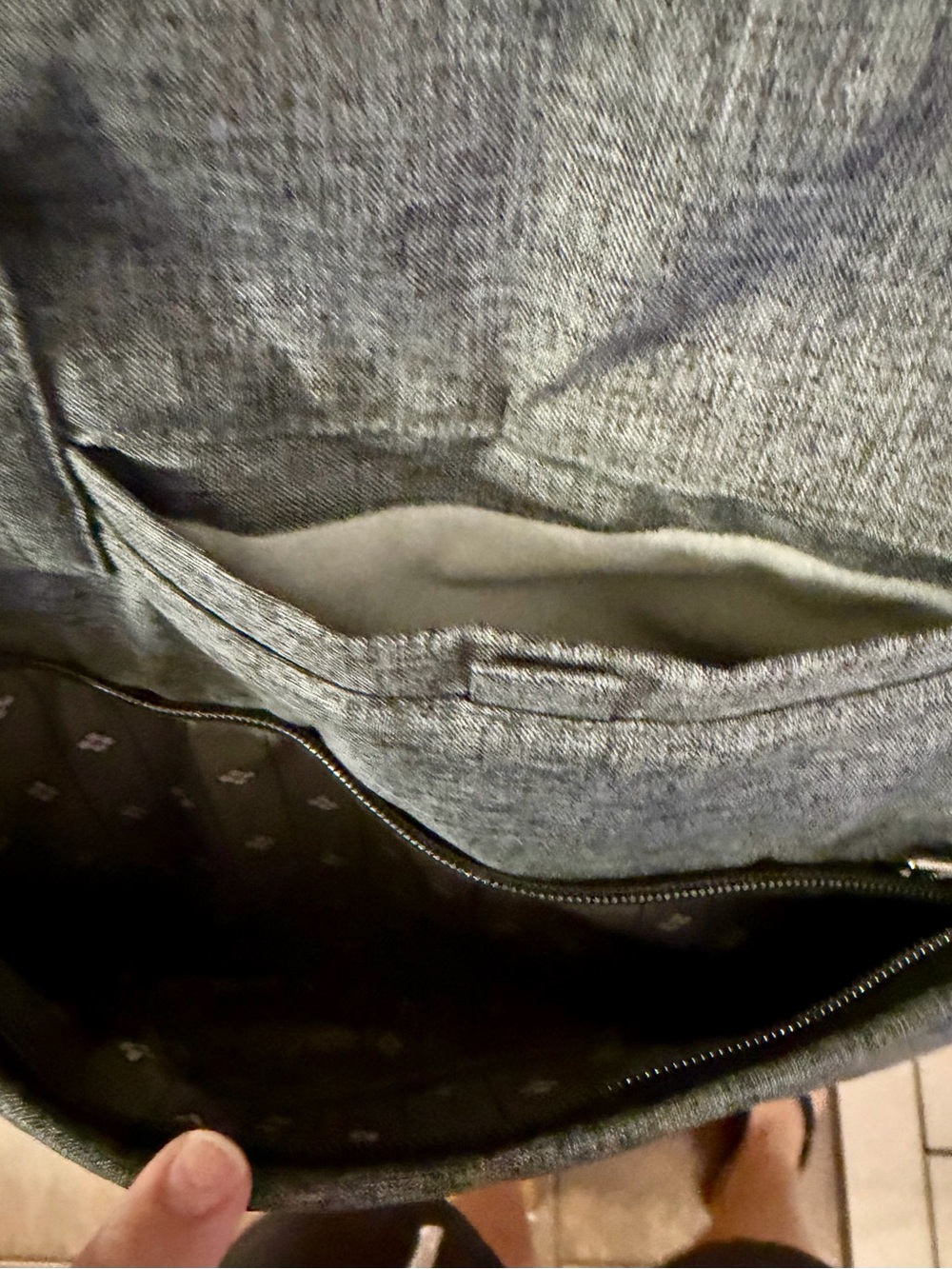 Lug Trolley Bus Duffel Bag - Picture 3 of 4